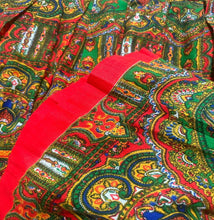 Load image into Gallery viewer, Tai Vintage Skirt (M/L)