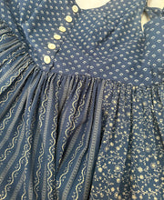 Load image into Gallery viewer, Vintage Eger Dress (M)
