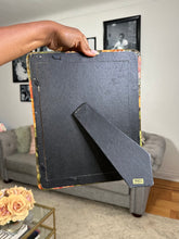 Load image into Gallery viewer, Vintage Enesco Frame