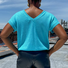 Load image into Gallery viewer, Alberoy Knit Sweater (M)