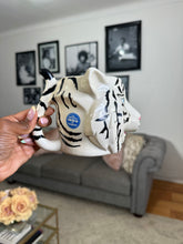 Load image into Gallery viewer, 2002 Ringling Bros Mug