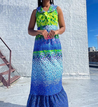 Load image into Gallery viewer, The Cutest Contgincomo Speedy Dress. Zips up the back and is in excellent condition. SIZE: 46, best fits Small Measures approximately: 16" pit to pit / 15" empire waist / 53" length (Measurements taken flat, double where applicable)