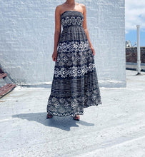 Load image into Gallery viewer, Clulu Dress (M)