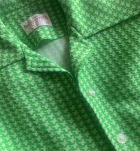 Load image into Gallery viewer, 1970&#39;s pointed collar button-up shirt By Double Knits. In excellent condition.
