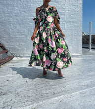 Load image into Gallery viewer, Expo Dress (14)