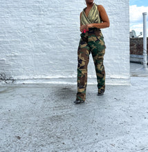 Load image into Gallery viewer, Clifford & Willis (M)