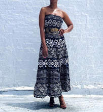 Load image into Gallery viewer, Clulu Dress (M)