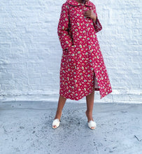 Load image into Gallery viewer, 70's Quilted Bed Jacket (S/M)