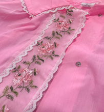 Load image into Gallery viewer, Sweetheart Dressing gown (M)