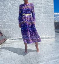 Load image into Gallery viewer, Vintage Abstract Print Dress By Terri Ellen. SIZE: 10 Measures approximately: 20" pit to pit / 16.5-18" waist / 47" length (Measurements taken flat, double where applicable) MODEL: 5'1, 119lbs, size 4 COMPOSITION: 50% Polyester 50% Rayon