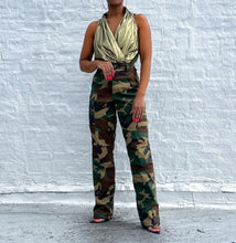 Load image into Gallery viewer, Clifford & Willis (M)