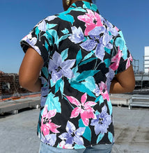 Load image into Gallery viewer, Vintage CC Button up (S)