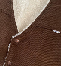 Load image into Gallery viewer, 1970s Nelson brown corduroy Sherpa lined western vest. SIZE: M