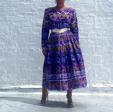 Load image into Gallery viewer, Vintage Abstract Print Dress By Terri Ellen. SIZE: 10 Measures approximately: 20" pit to pit / 16.5-18" waist / 47" length (Measurements taken flat, double where applicable) MODEL: 5'1, 119lbs, size 4 COMPOSITION: 50% Polyester 50% Rayon