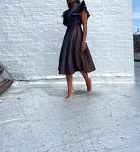 Load image into Gallery viewer, Gorgeous Iridescent Bronze Quilted Dress By Black Dash. SIZE: 0 but fits me as a size 4 Measures approximately: 14" pit to pit / 13" waist / 42" length (Measurements taken flat, double where applicable) MODEL: 5'1, 119lbs, size 4 COMPOSITION: Not listed