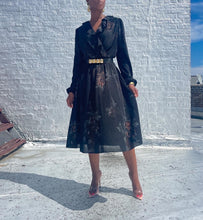 Load image into Gallery viewer, Ruffled Floral Dress (M)