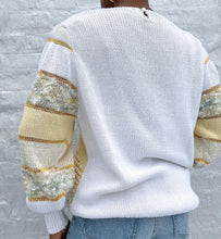 Load image into Gallery viewer, Angora Mix Sweater (M)