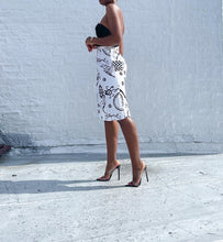 Load image into Gallery viewer, Rare Retro 90's Print Pencil Skirt By Helena. New with tags. SIZE: P best fits 2/4 Measures approximately: 12" waist / 18" hip / 24" length