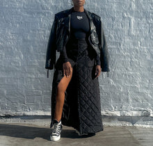 Load image into Gallery viewer, OM Chic Skirt (M)
