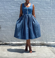 Load image into Gallery viewer, Vintage Eger Dress (M)
