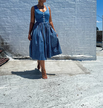 Load image into Gallery viewer, Vintage Eger Dress (M)
