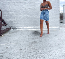 Load image into Gallery viewer, 90s Acid Wash Skirt (28&quot;)
