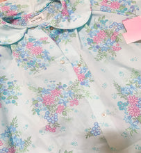 Load image into Gallery viewer, The sweetest button-up floral robe By JC Penny. New with tags. 
