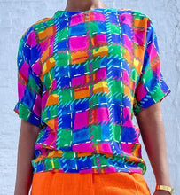 Load image into Gallery viewer, Colorful 90&#39;s Vintage Short Sleeve Blouse By Le Caviar.   SIZE: P best fits S    Measures approximately: 23&quot; pit to pit / 26&quot; length 
